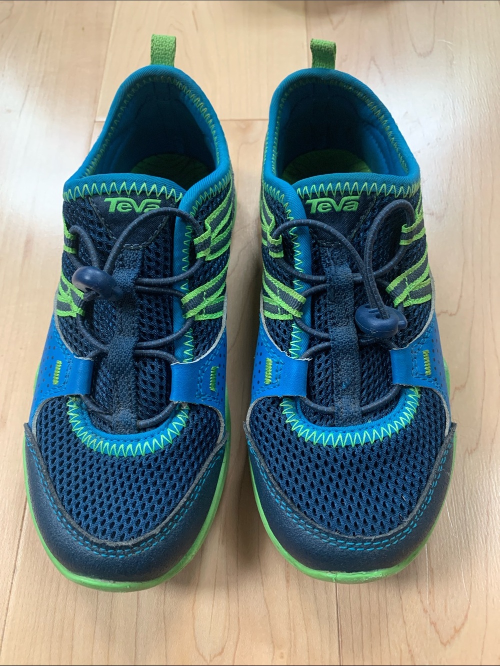 Teva Kids Water Shoes in Navy Blue & Bright Green sz 1
